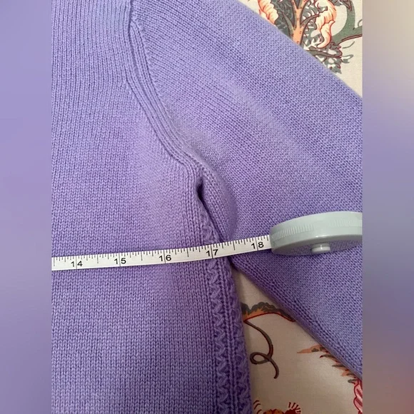 Women’s Autumn Cashmere Lilac Crewneck Sweater - Medium - Picture 7 of 9
